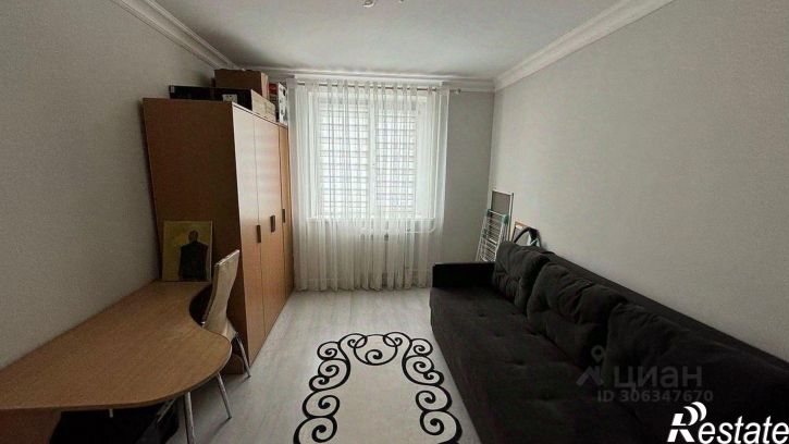 4-комн квартира улица 50 лет Октября, 30,  д. 30