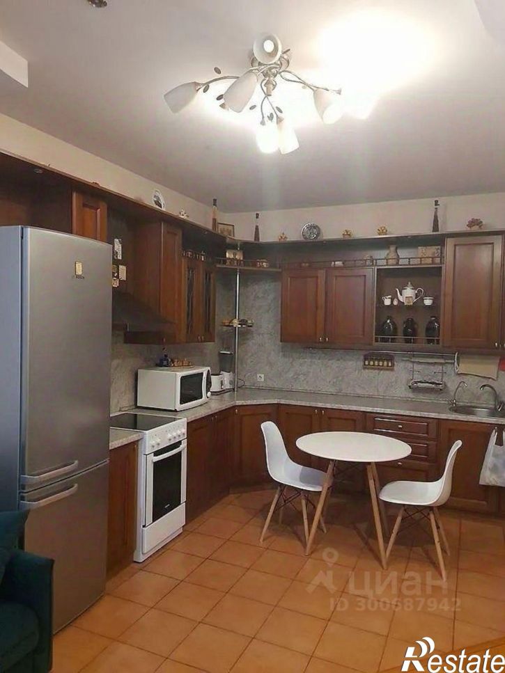 1-комн квартира ул Александра Матросова, 1 2,  д. 1 2,  к. 2