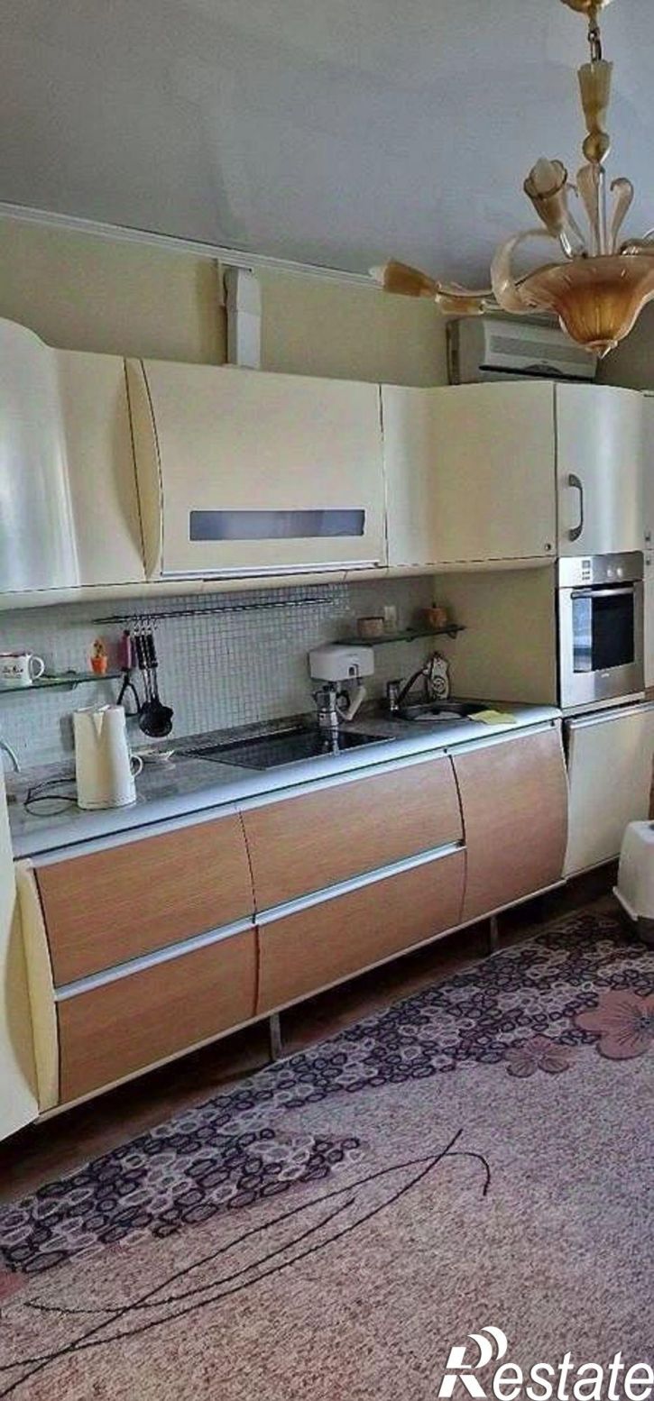 4-комн квартира ул Грибоедова, 13,  д. 13