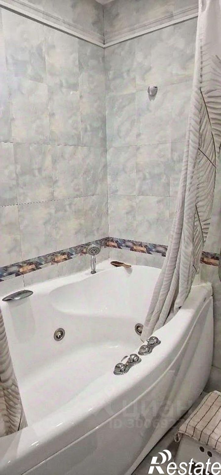 4-комн квартира ул Грибоедова, 13,  д. 13