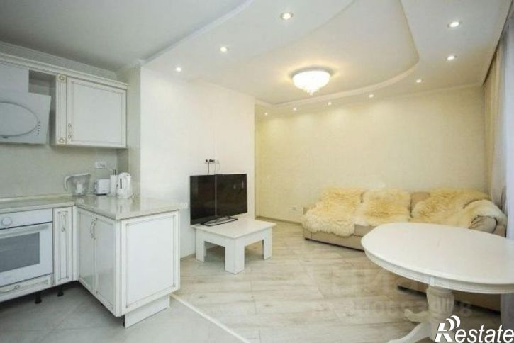 4-комн квартира улица Прокопия Артамонова, 4,  д. 4