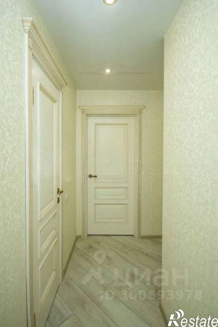 4-комн квартира улица Прокопия Артамонова, 4,  д. 4