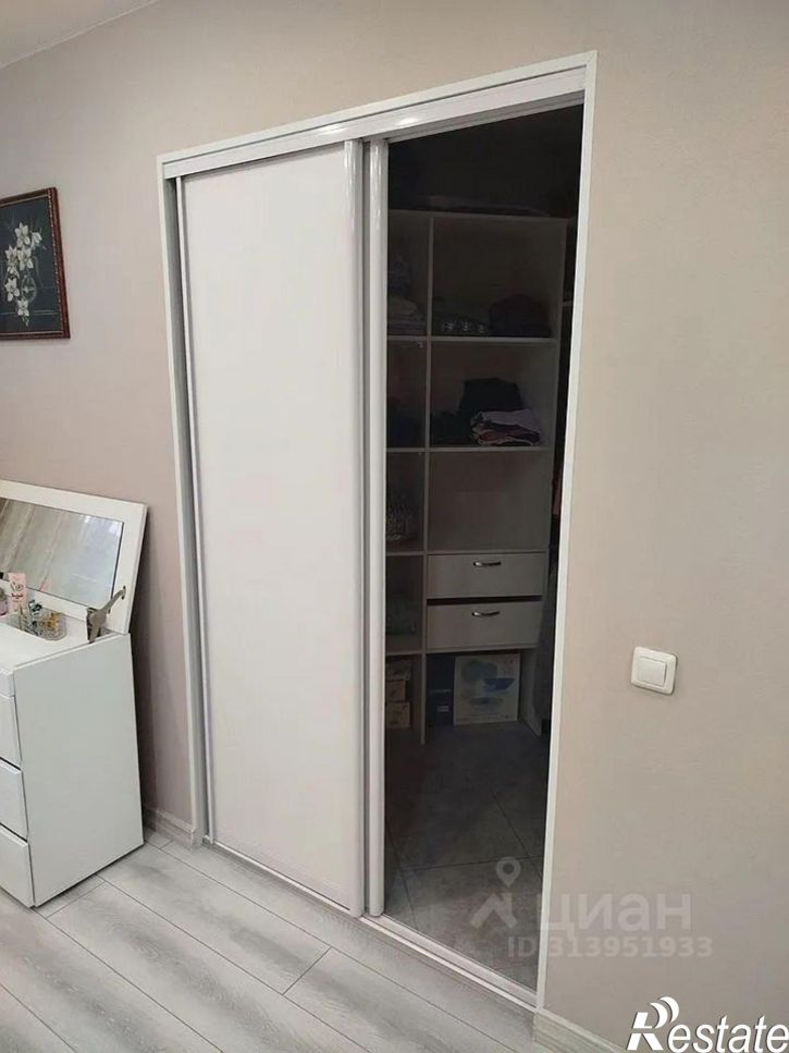 2-комн квартира улица Дмитрия Менделеева, 12 к1,  д. 12 к1