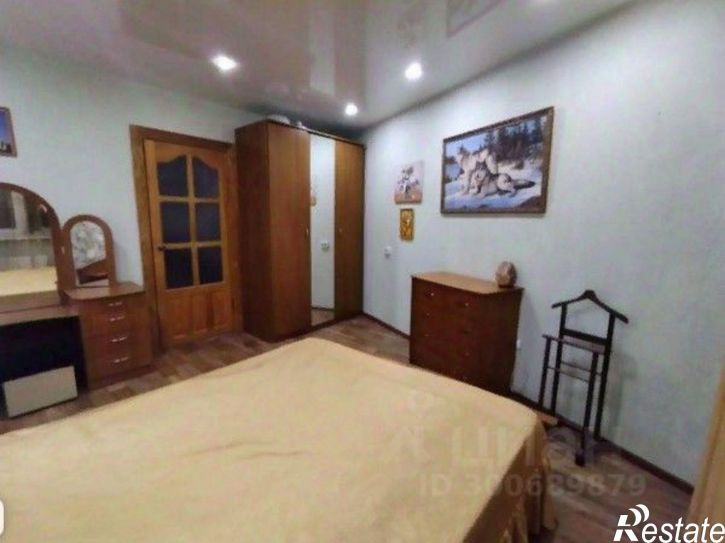 4-комн квартира ул Мельникайте, 135,  д. 135