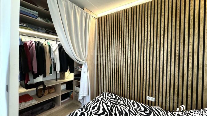 1-комн квартира улица Парада Победы, 17,  д. 17