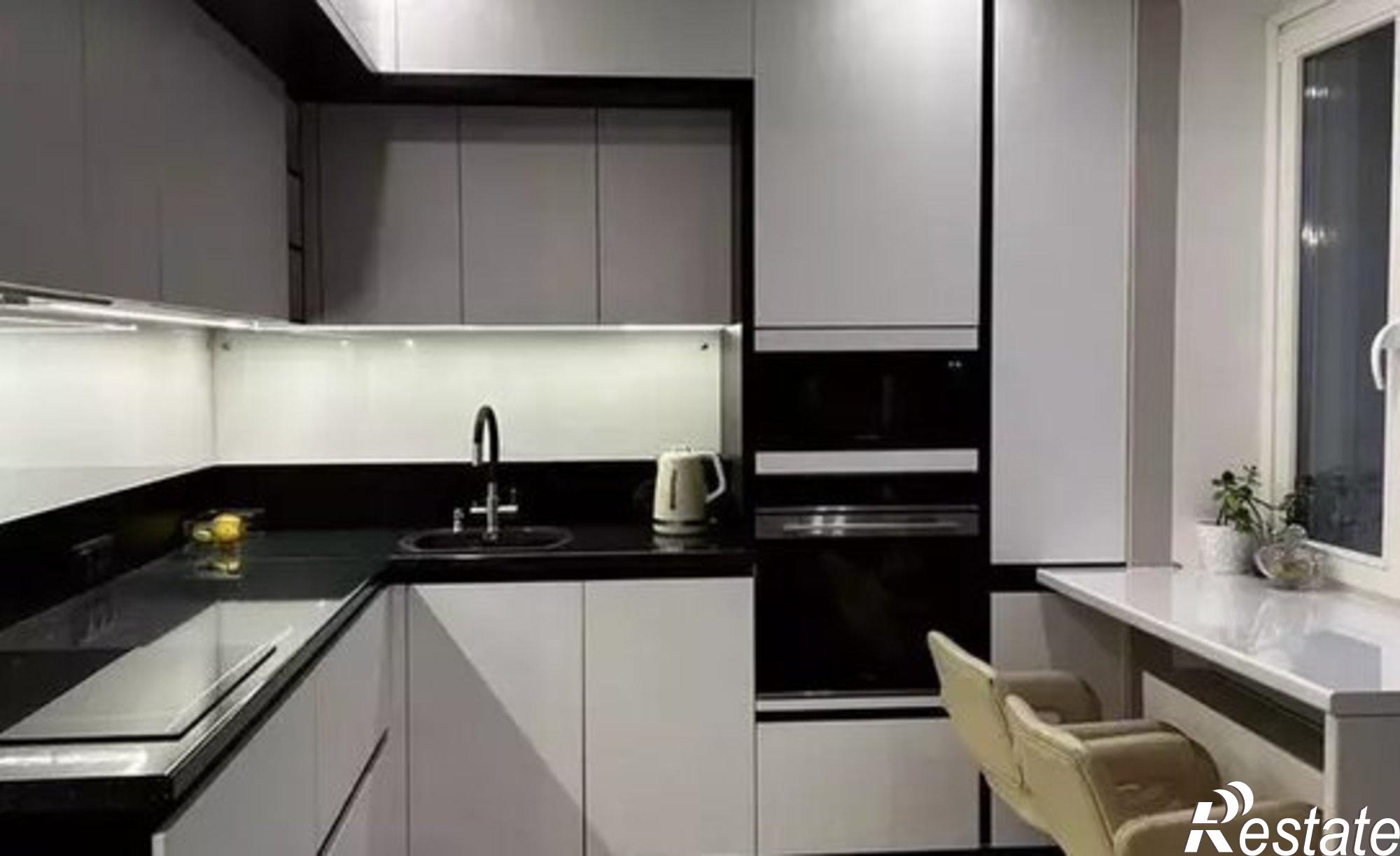 Купить квартиру за 8 000 000 рублей на ул Федюнинского, 60 2