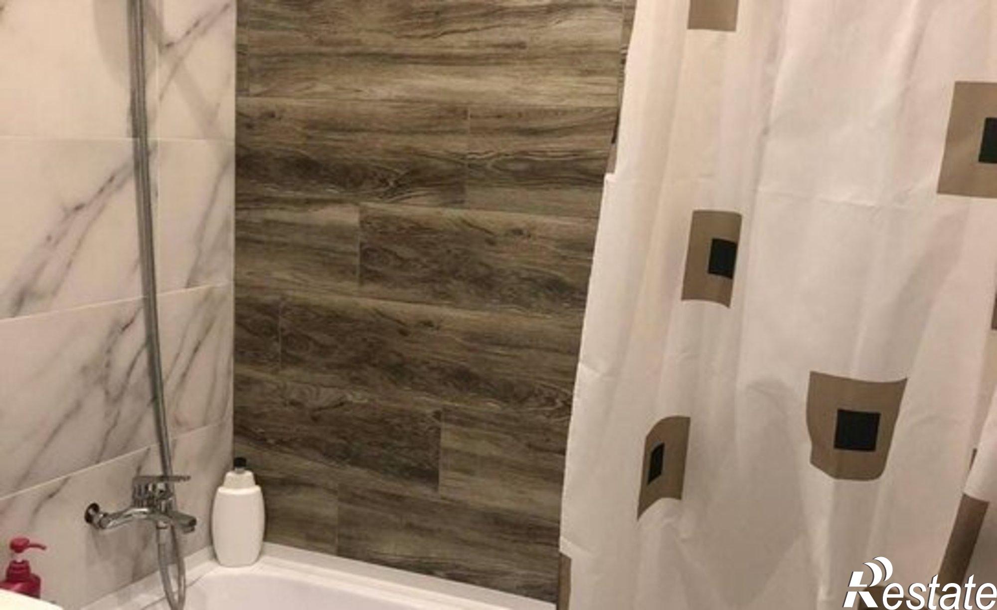 Купить квартиру за 5 700 000 рублей на улица Дружбы, 75