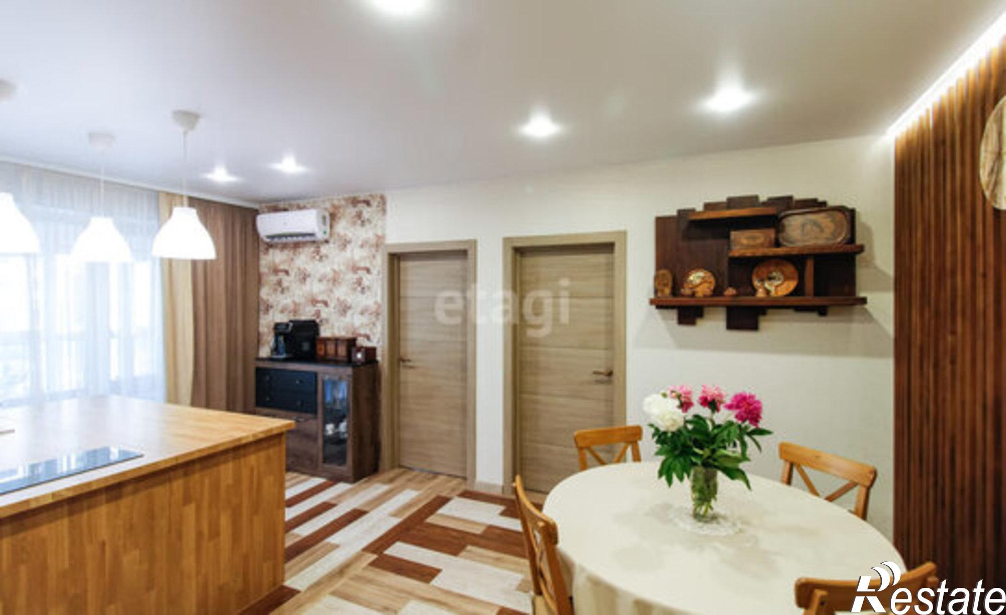 Купить квартиру за 10 500 000 рублей на улица Павла Шарова, 12А