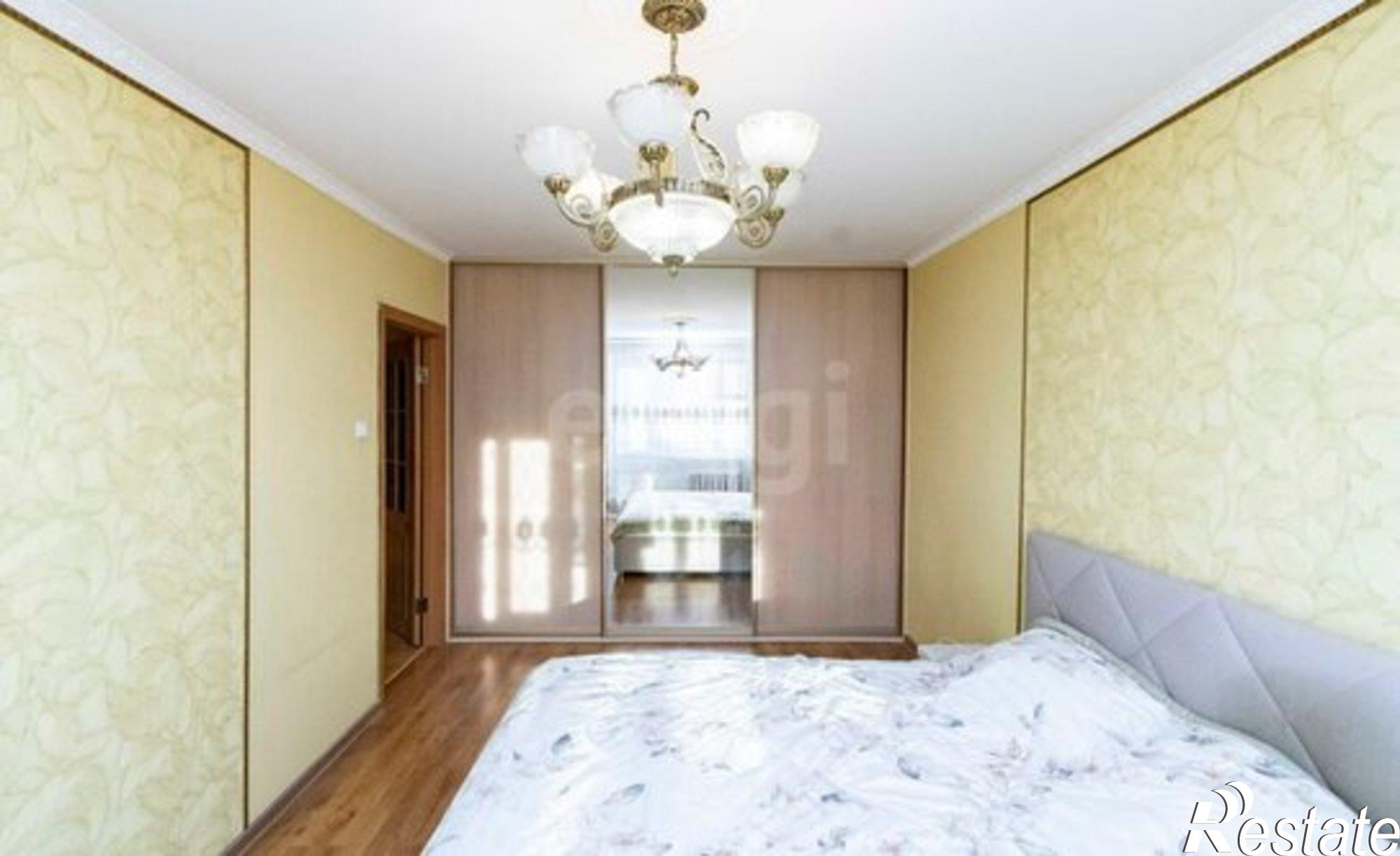 Купить квартиру за 5 800 000 рублей на улица Республики, 219