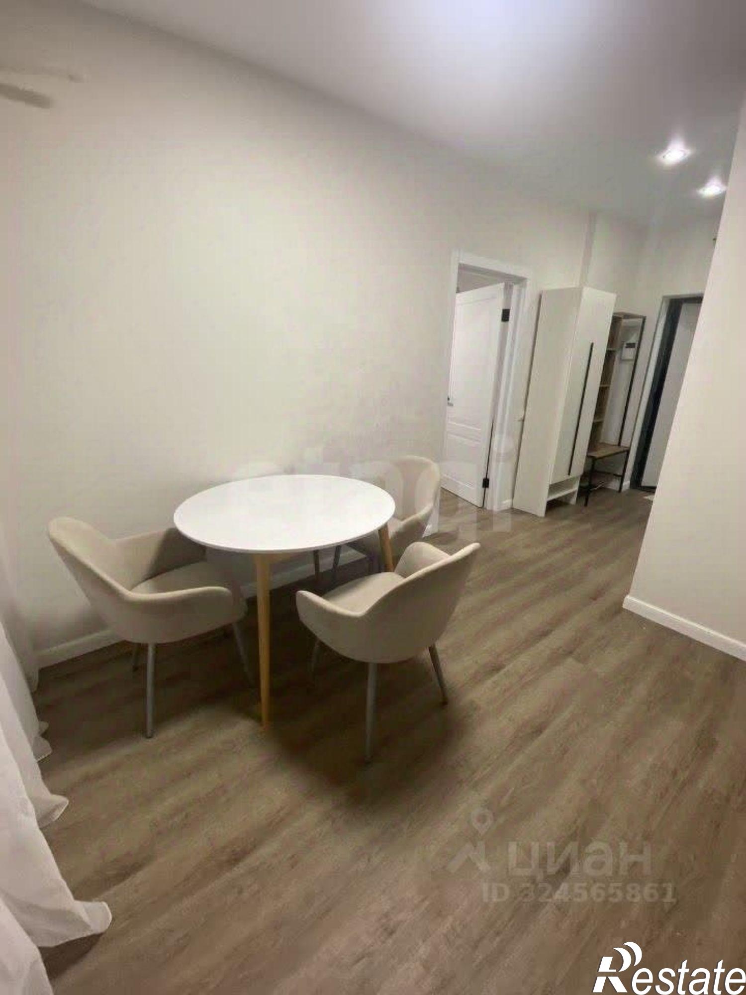 Сдать квартиру за 35 000 рублей на ул Новгородская, 12 1