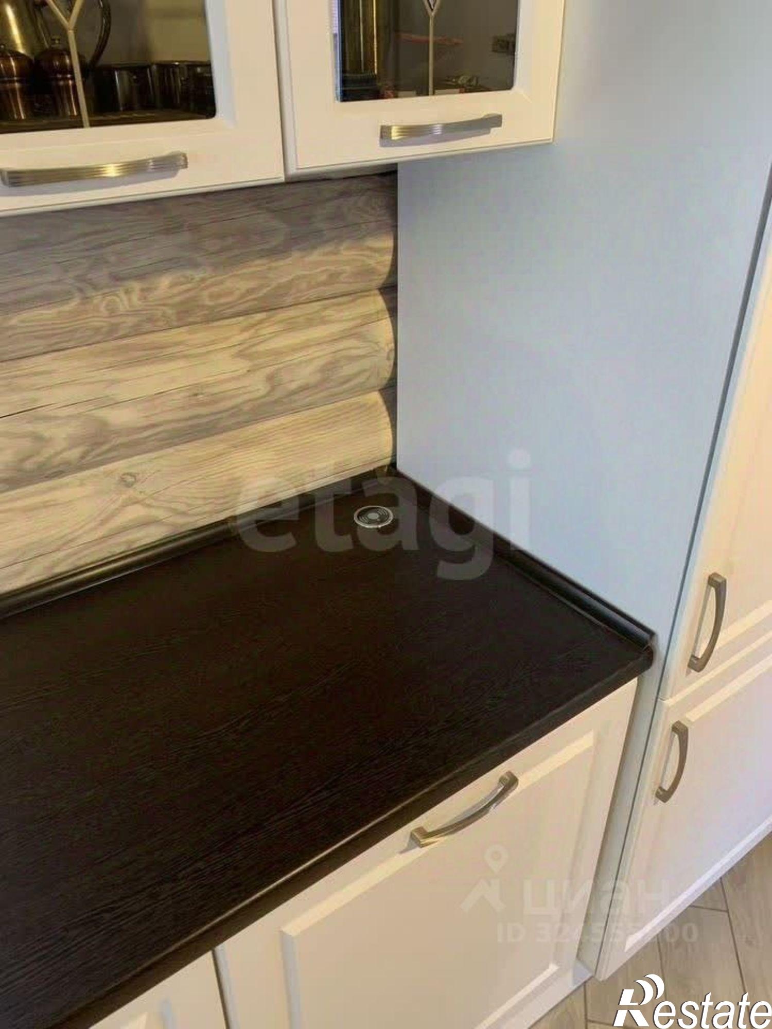 Сдать дачу, дом, коттедж за 120 000 рублей на Центральная улица, 44