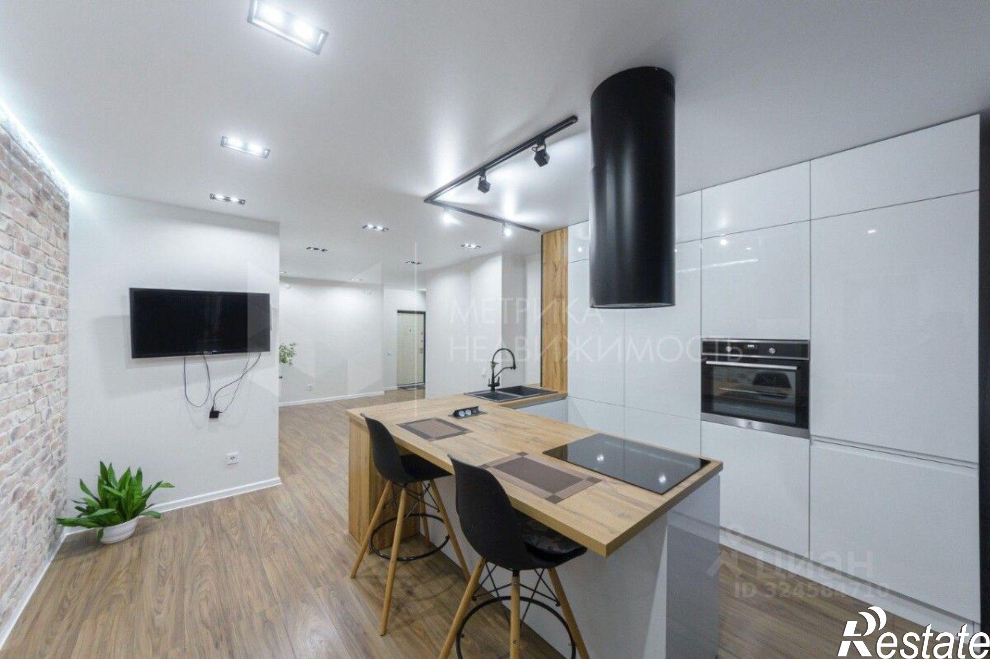 Сдать квартиру за 62 000 рублей на улица Федюнинского, 64/1