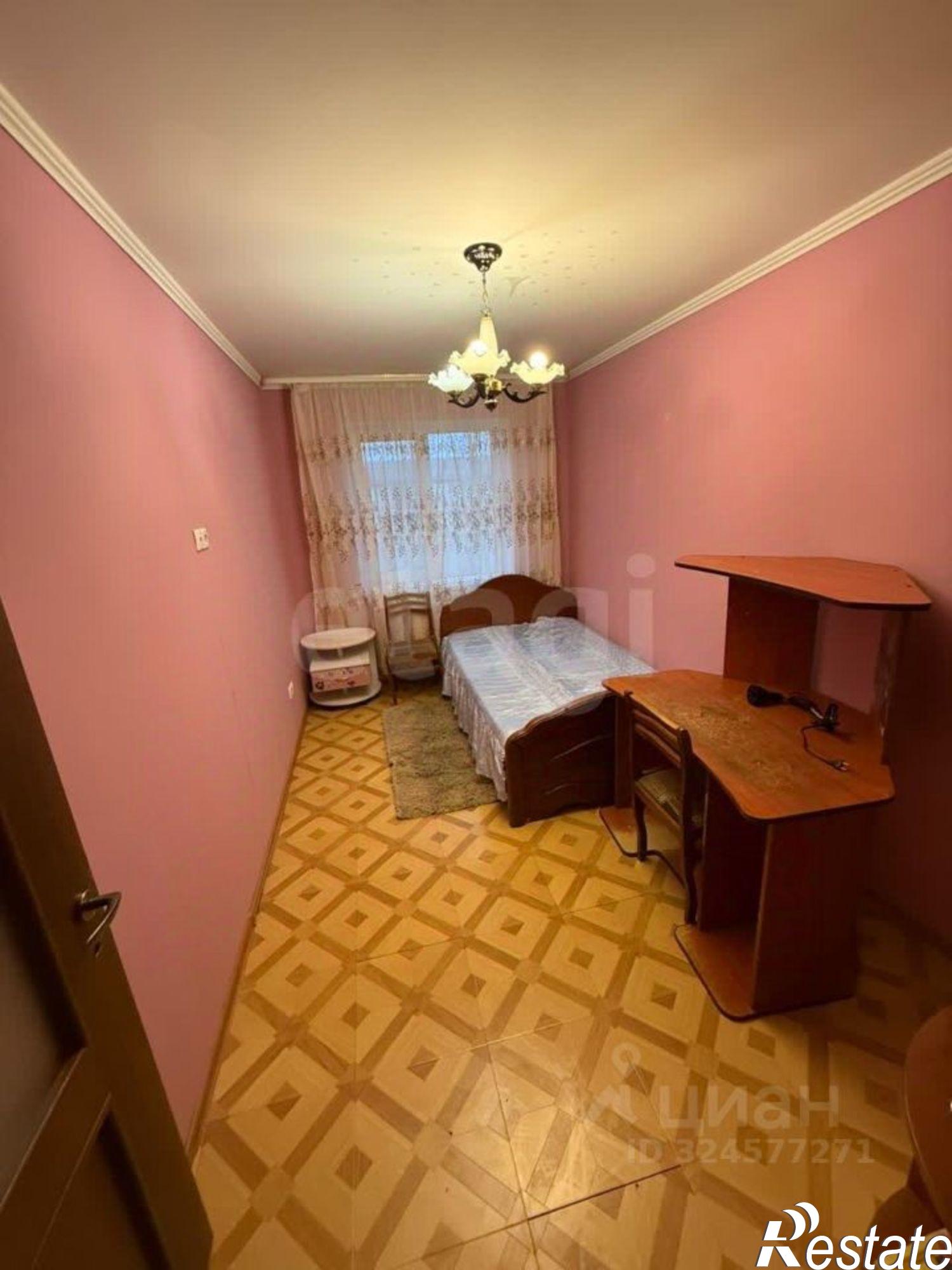 Сдать квартиру за 28 000 рублей на ул Республики, 190