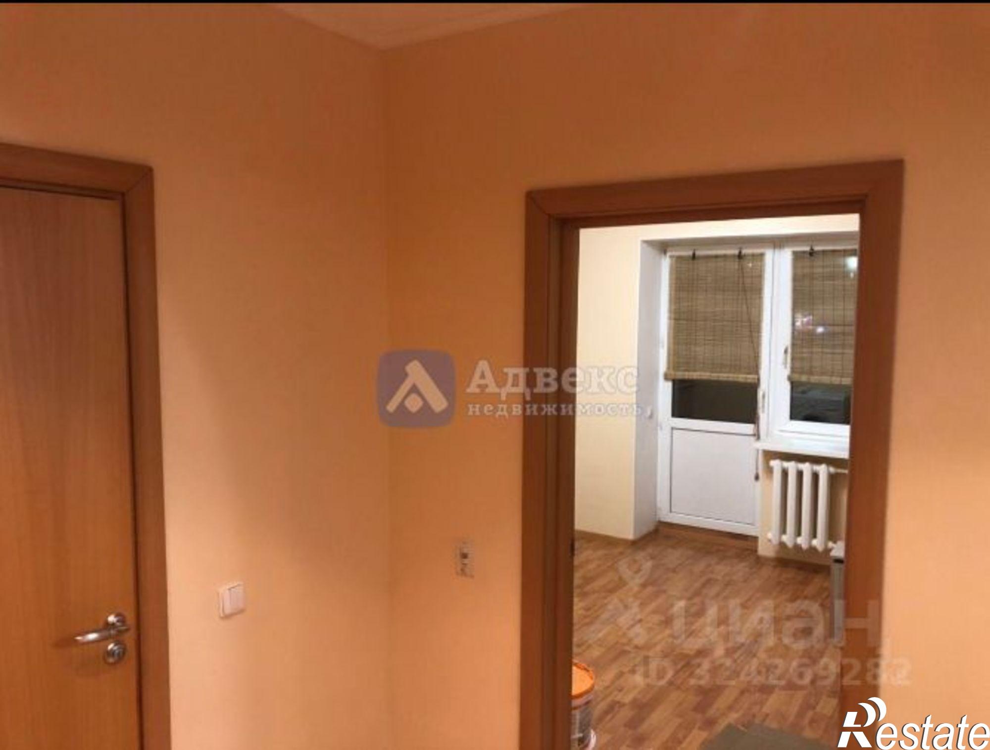 Купить квартиру за 5 900 000 рублей на ул Валерии Гнаровской, 4 2