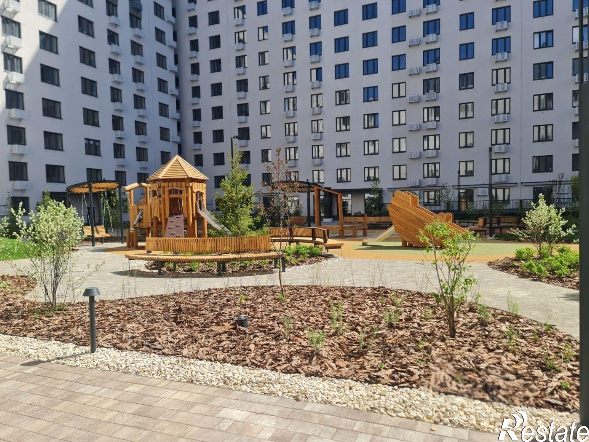 Купить квартиру за 6 696 000 рублей на ул Новгородская, 12 1