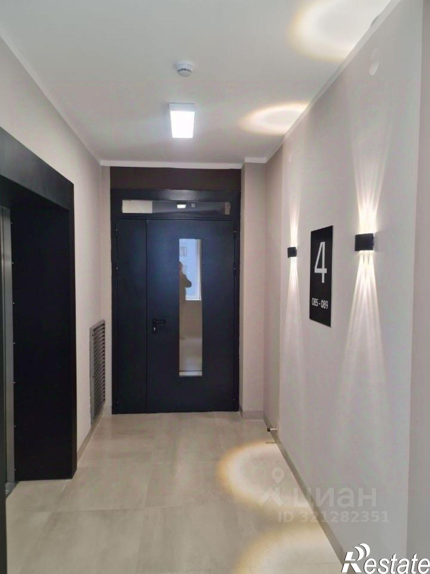 Купить квартиру за 6 696 000 рублей на ул Новгородская, 12 1