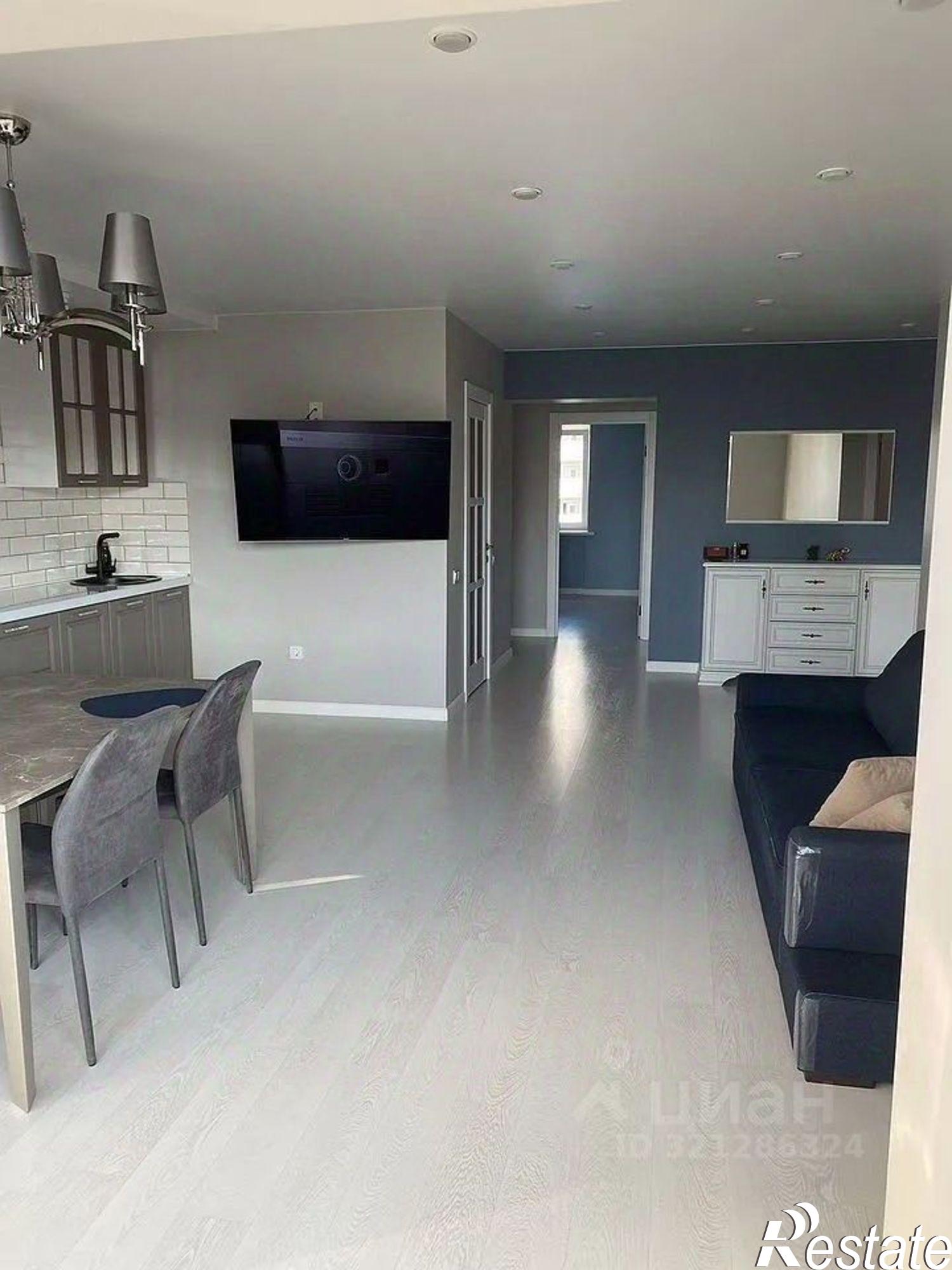 Купить квартиру за 10 332 000 рублей на ул Кремлевская, 102а