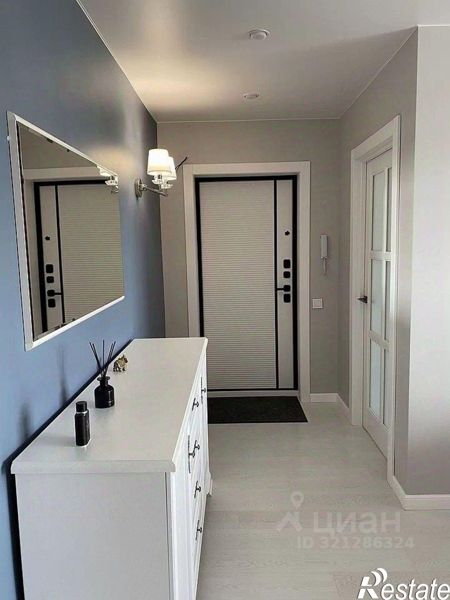 Купить квартиру за 10 332 000 рублей на ул Кремлевская, 102а