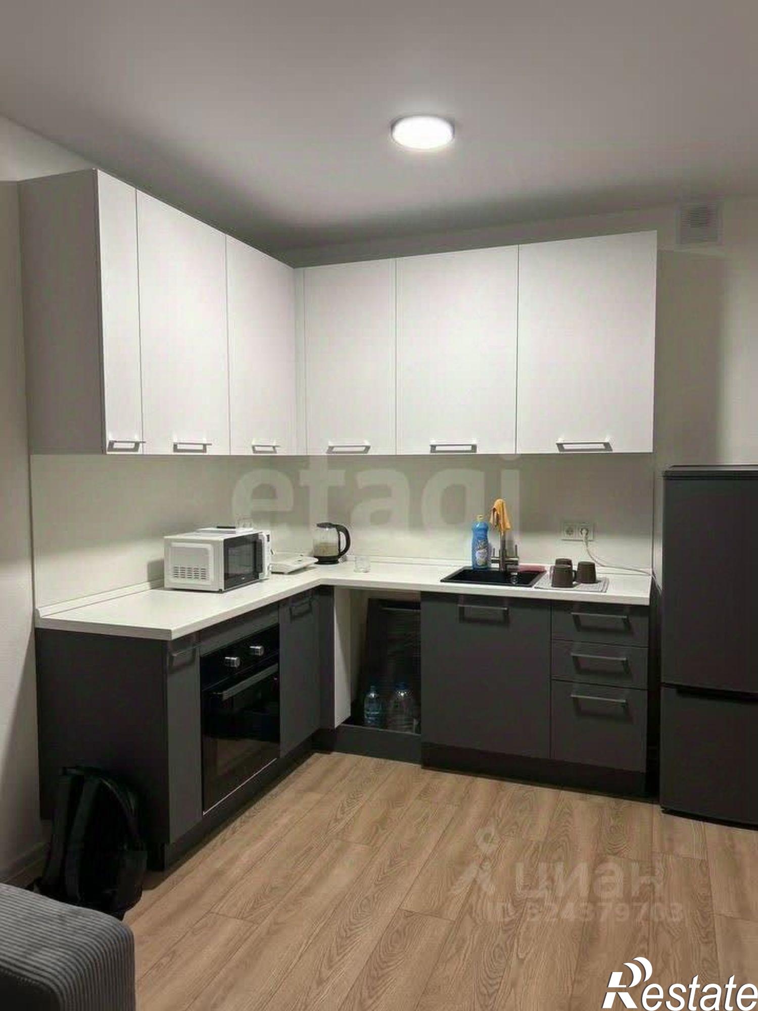 Сдать квартиру за 42 000 рублей на улица Юрия Рогачёва, 9 к2