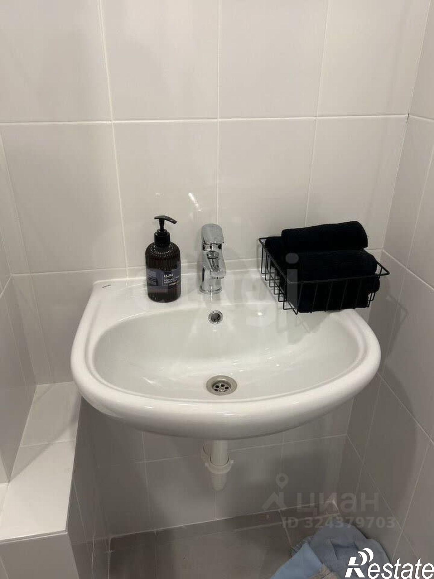 Сдать квартиру за 42 000 рублей на улица Юрия Рогачёва, 9 к2