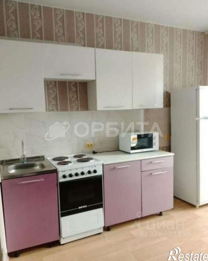 1-комн квартира улица Александра Протозанова, 20,  д. 20