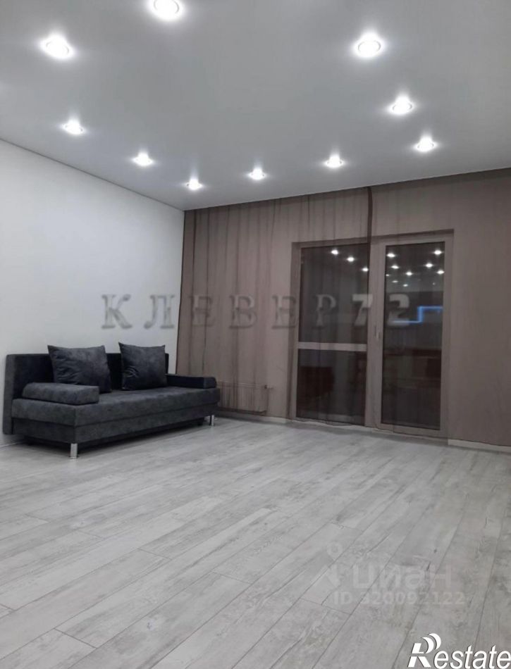 1-комн квартира улица Николая Глебова, 3,  д. 3