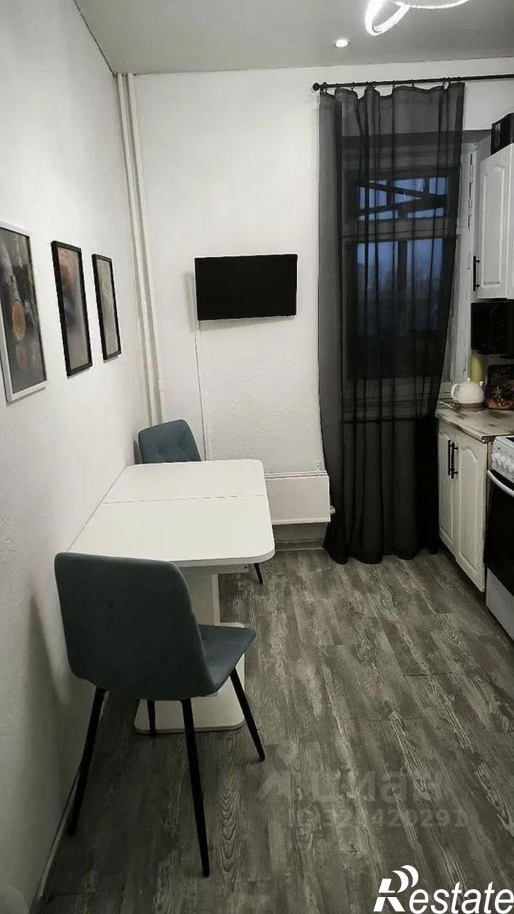 2-комн квартира улица Николая Чаплина, 115,  д. 115