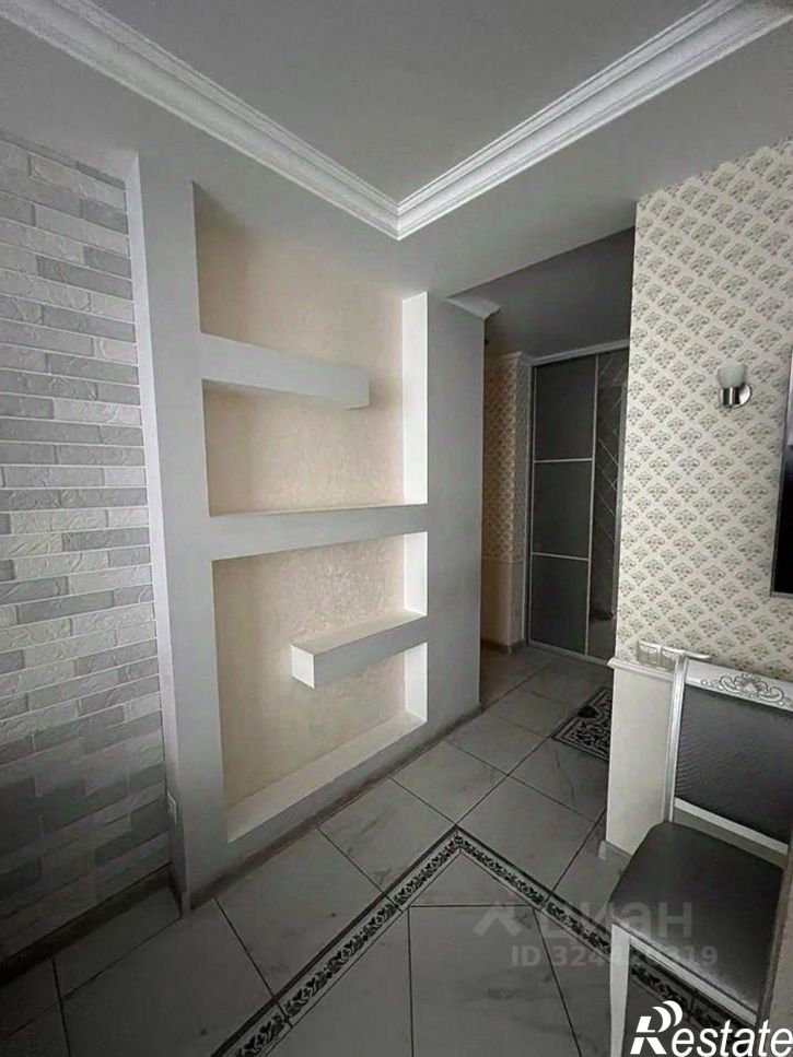 3-комн квартира Кремлёвская улица, 112 к1,  д. 112 к1