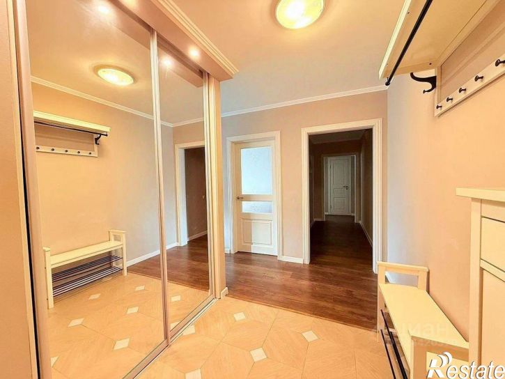 3-комн квартира улица Созидателей, 3,  д. 3