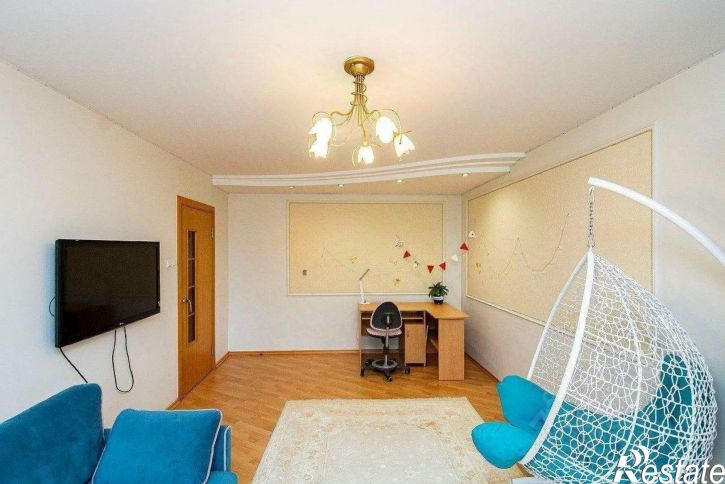 4-комн квартира улица 50 лет Октября, 30,  д. 30