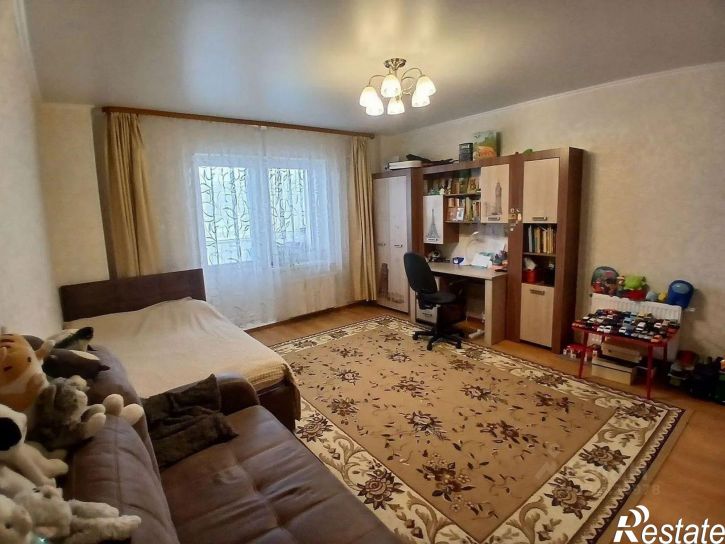 3-комн квартира улица Дмитрия Менделеева, 14,  д. 14