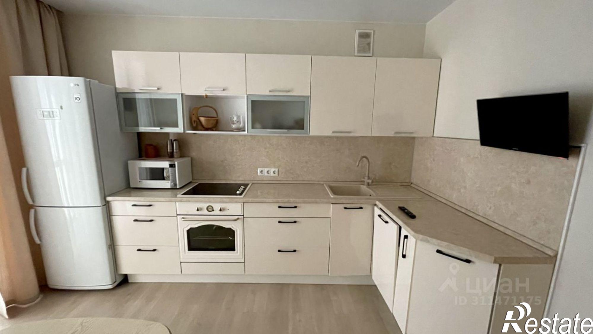 Сдать квартиру за 45 000 рублей на Полевая улица, 105 к3