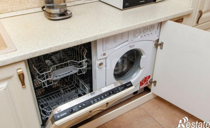 2-комн квартира Таврическая улица, 9Б,  д. 9Б