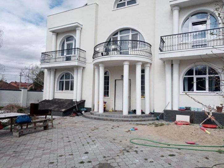 Коттедж/дом Клубная улица, д.1