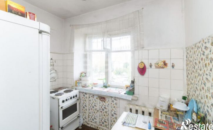 2-комн квартира улица Александра Матросова, 27,  д. 27