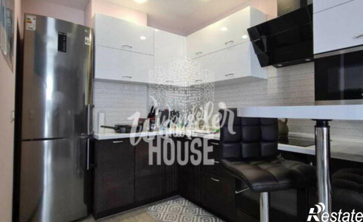 2-комн квартира улица 50 лет Октября, 57Б,  д. 57Б