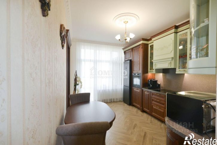 3-комн квартира улица Пожарных и спасателей, 14,  д. 14