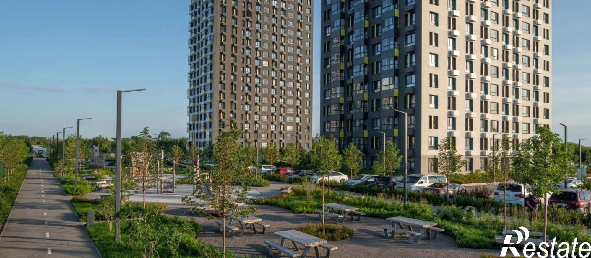 Купить гараж, место в паркинге за 237 523 рублей