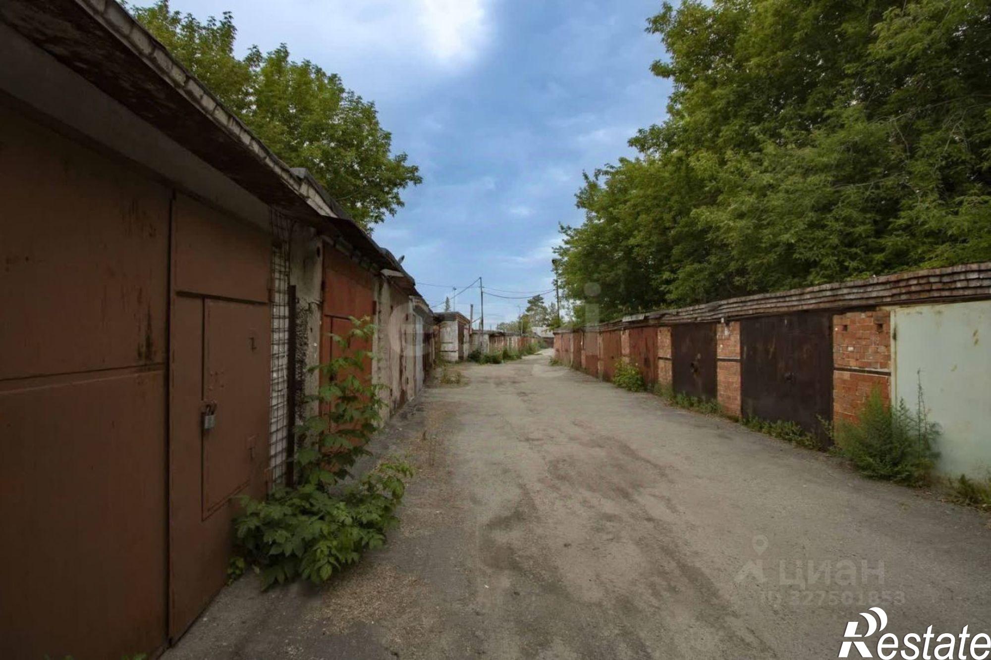 Купить гараж, место в паркинге за 438 463 рублей на ул Мельникайте, 33
