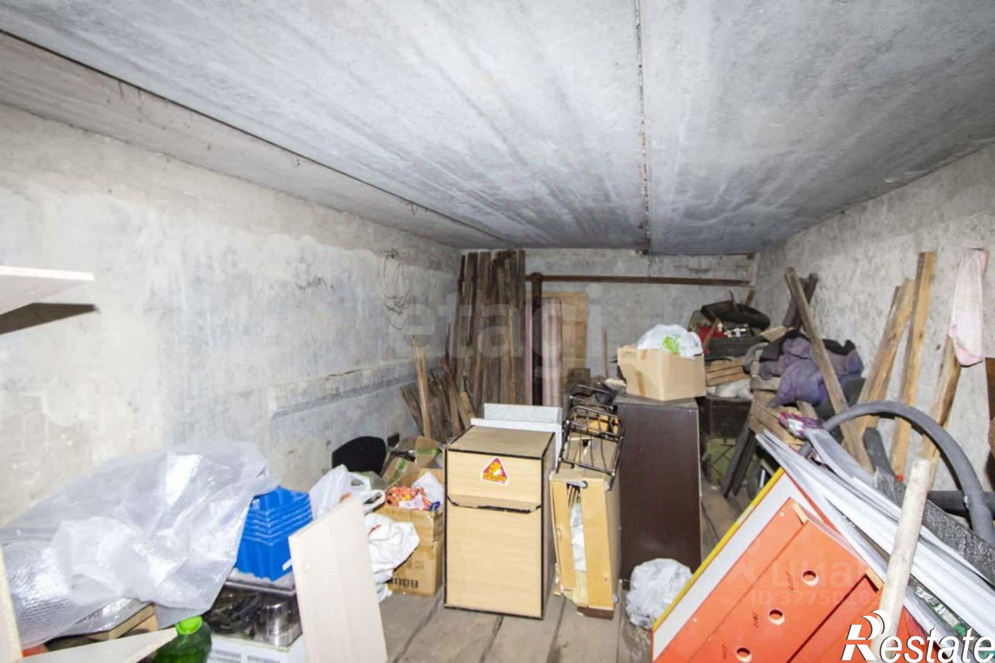 Купить гараж, место в паркинге за 438 463 рублей на ул Мельникайте, 33