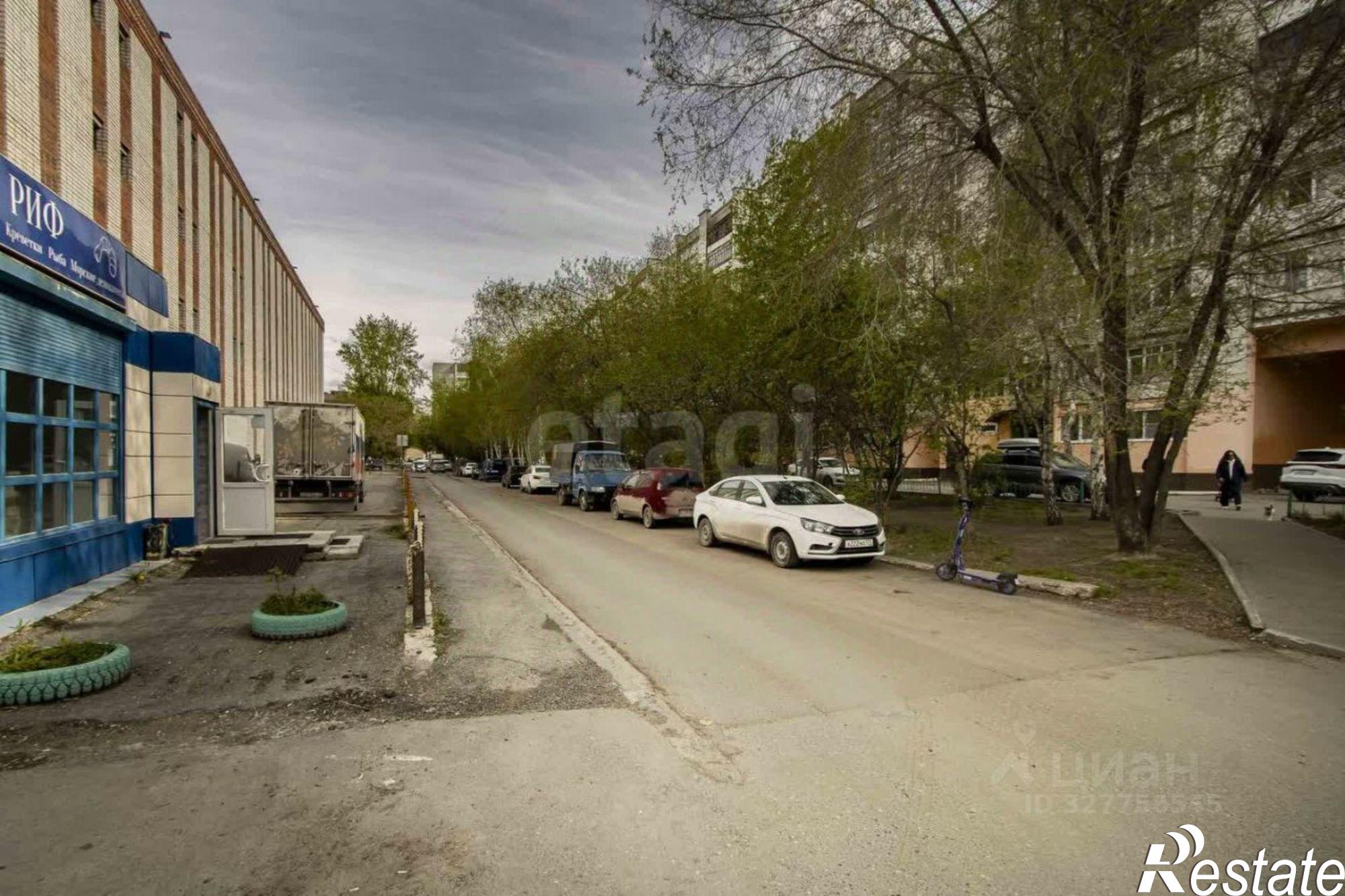 Купить торговое помещение за 1 800 000 рублей на Мурманская улица