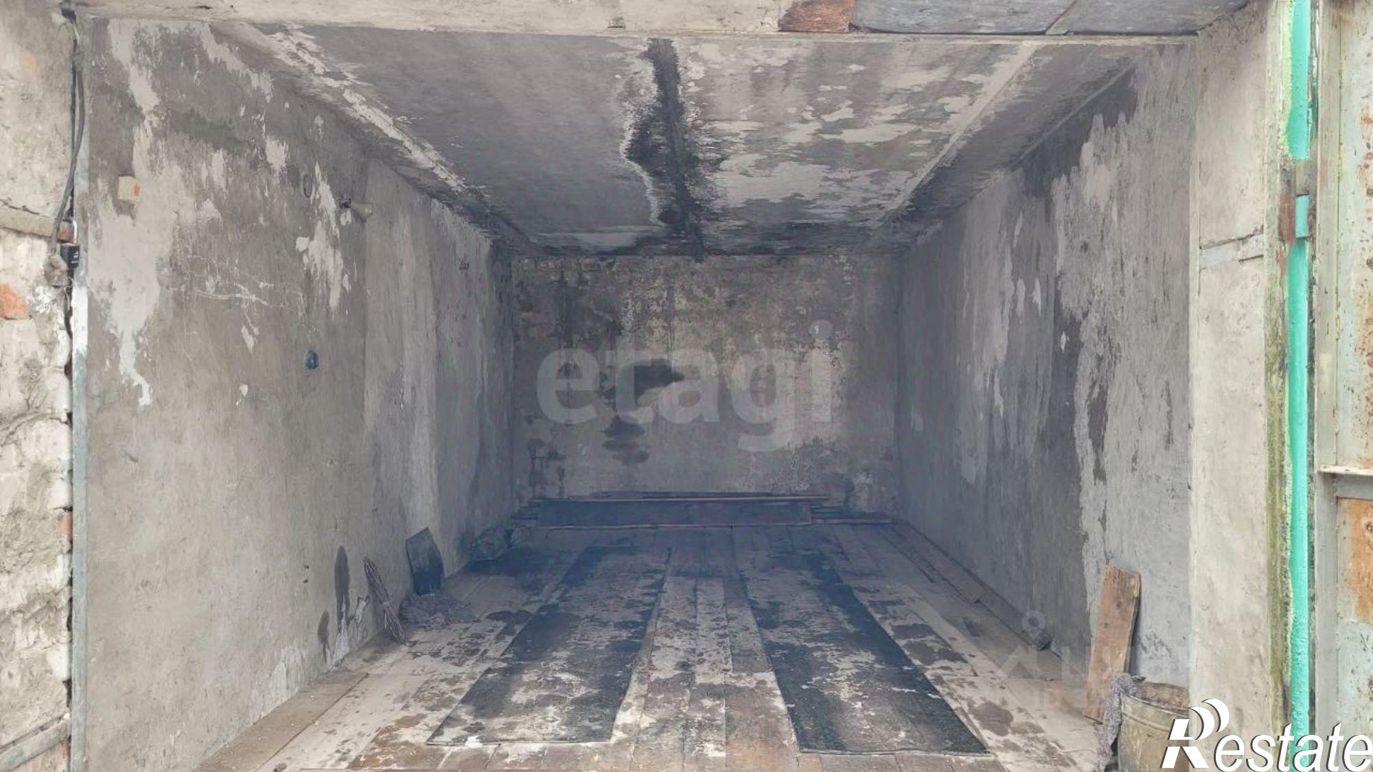 Купить гараж, место в паркинге за 290 912 рублей на ул Октябрьская, 33