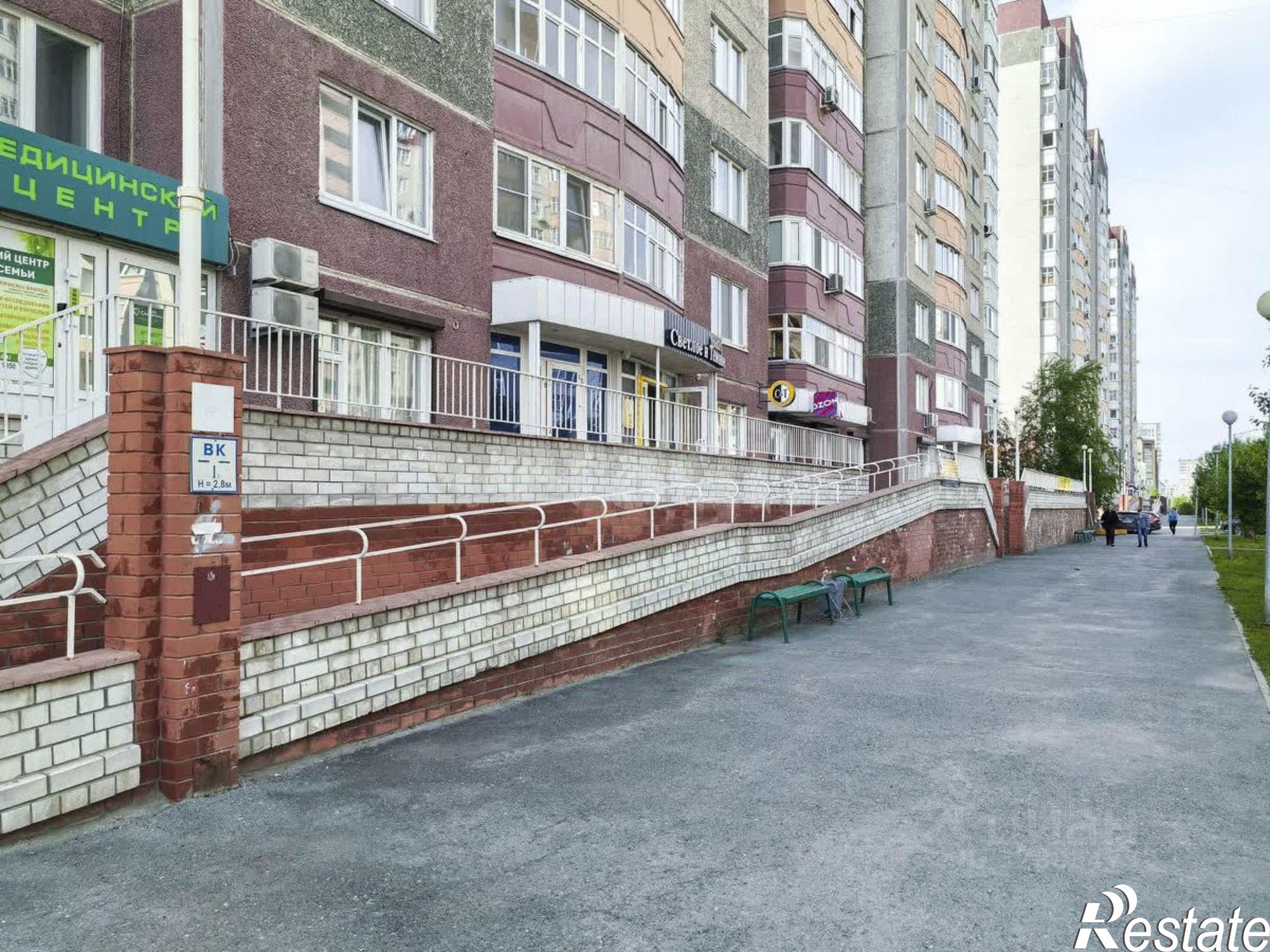 Купить торговое помещение за 18 893 700 рублей на ул Николая Семенова, 29 2