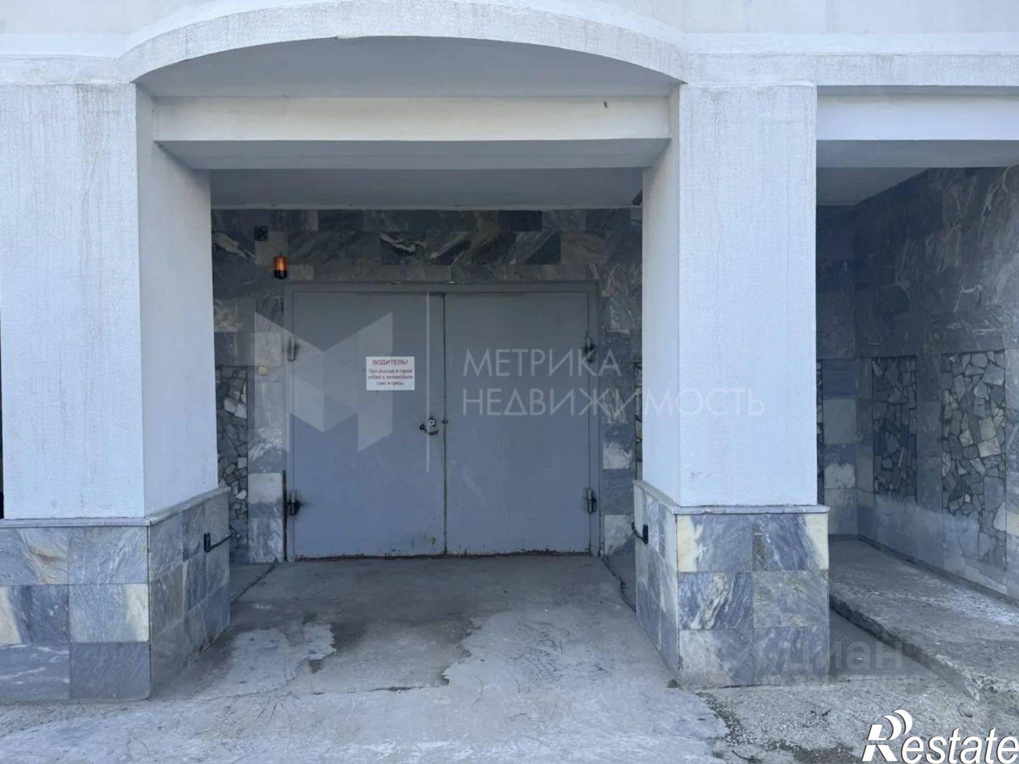 Купить гараж, место в паркинге за 3 600 000 рублей на ул Республики, 14