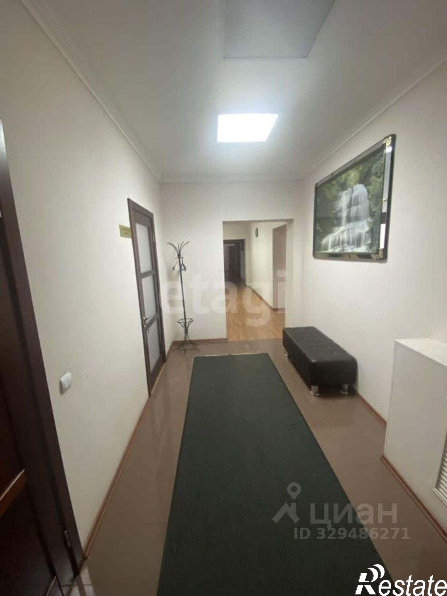 Купить офис, помещение под офис за 27 466 100 рублей на улица Льва Толстого, 9