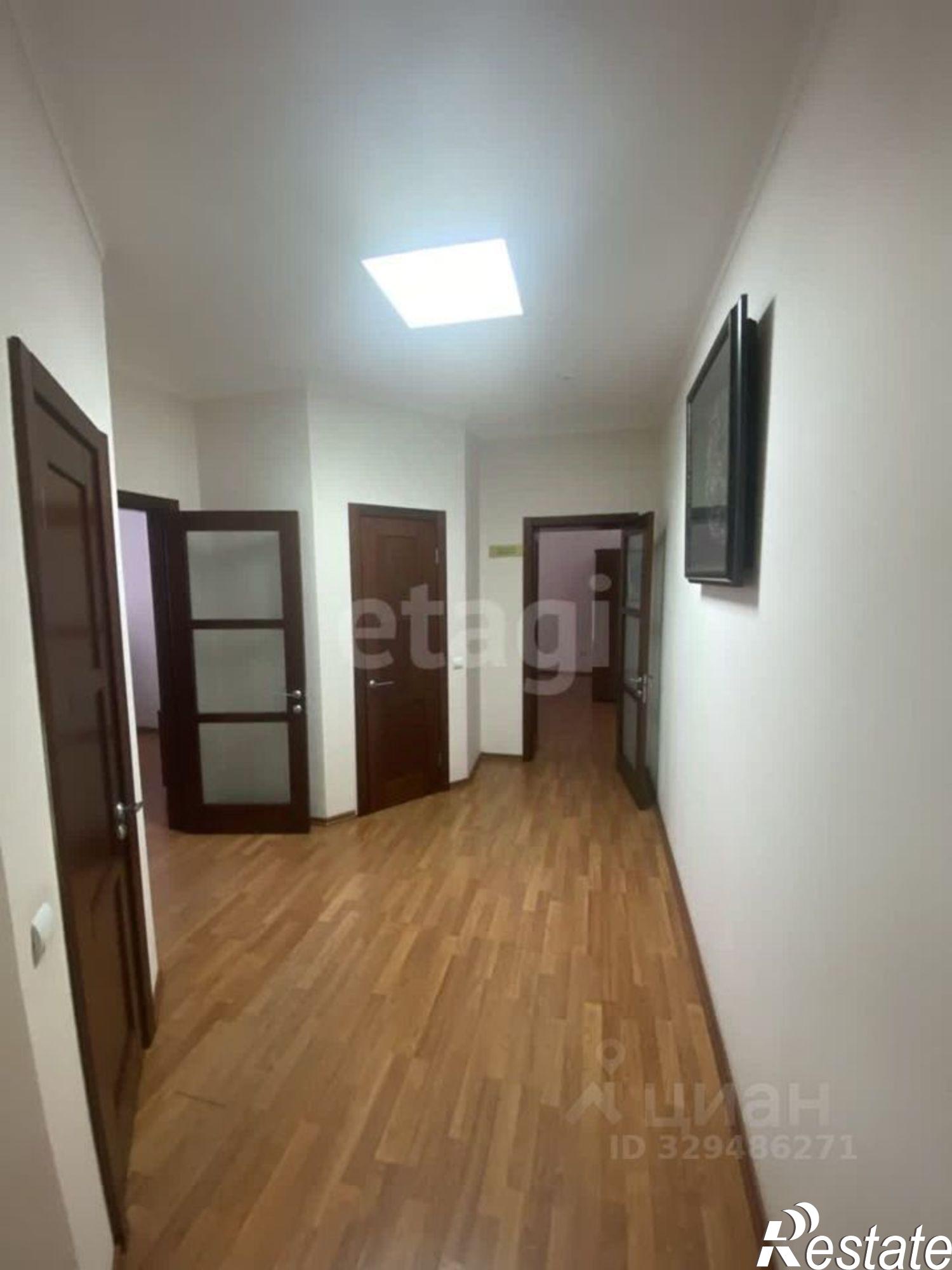 Купить офис, помещение под офис за 27 466 100 рублей на улица Льва Толстого, 9