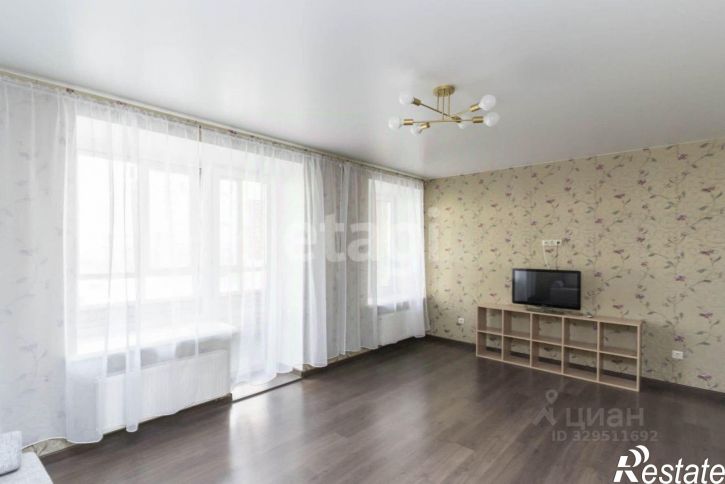 3-комн квартира улица Николая Зелинского, 14,  д. 14