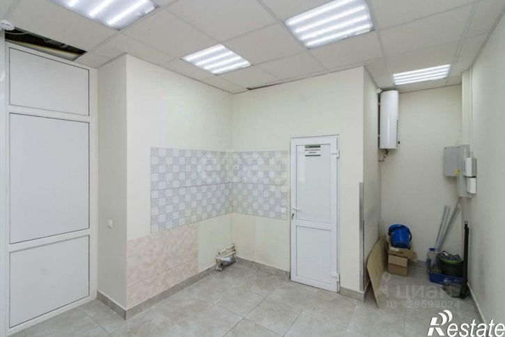 Торговое помещение улица Мельникайте, 107,  д. 107