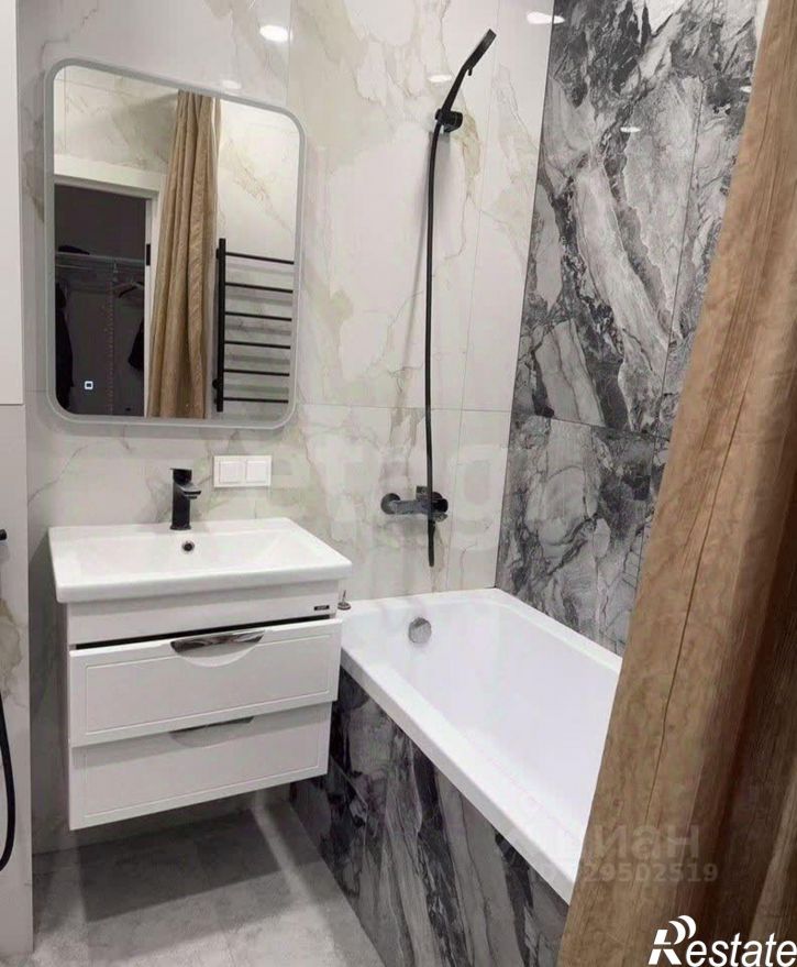 1-комн квартира улица Пожарных и спасателей, 1,  д. 1