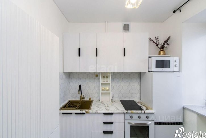 2-комн квартира ул Мельникайте, 103,  д. 103